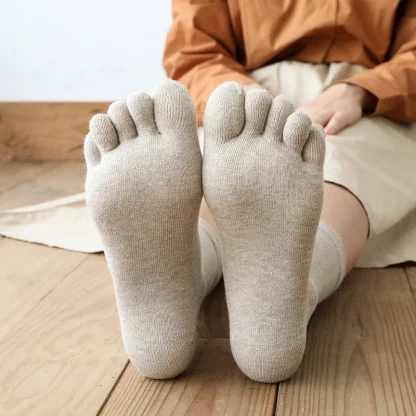 Solid Color Toe Socks with Comfortable Fit - Image 3