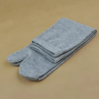 Split Toe Socks for Everyday Use - Image 3