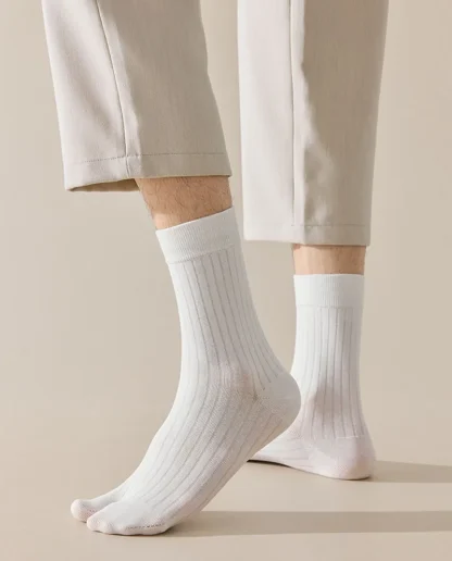 Casual Solid Color Socks with Split Design - Image 3