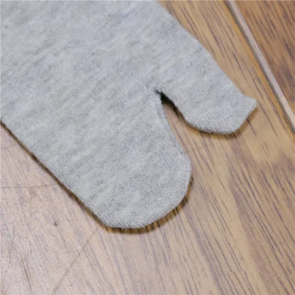 Comfy Split Toe Socks with Solid Color - Image 4