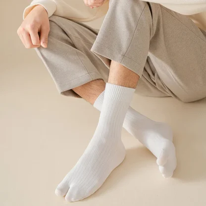 3 Pairs Split Solid Toe Socks - Image 4