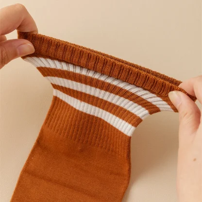 Striped Trim Crew Comfy Toe Socks - Image 10