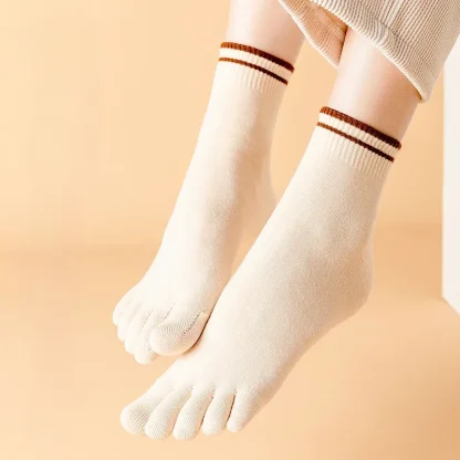 Striped Print Trim Breathable Socks