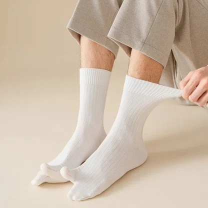 Split Toe Socks with Solid Color Design - Image 7