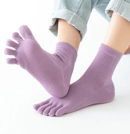 Comfortable Plain Socks with Breathable Fabric