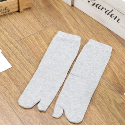 Comfy Split Toe Socks with Solid Color - Image 3