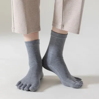 Plain Color Crew Socks with 5 Fingers Design