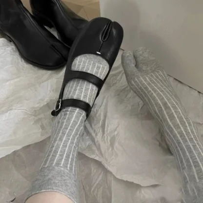 Simple Plain Color Socks with Crew Length - Image 4