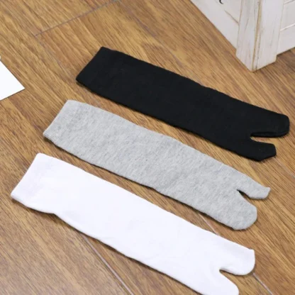 Comfy Split Toe Socks with Solid Color - Image 8
