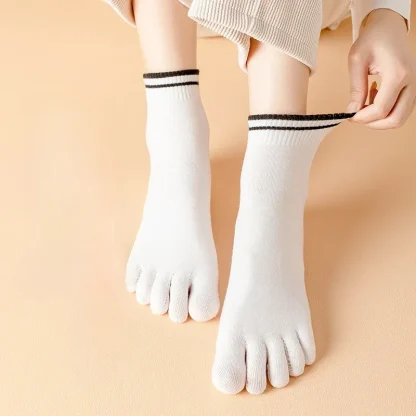 Striped Print Trim Breathable Socks - Image 4