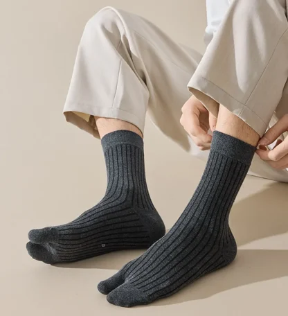 Casual Solid Color Socks with Split Design - Image 4
