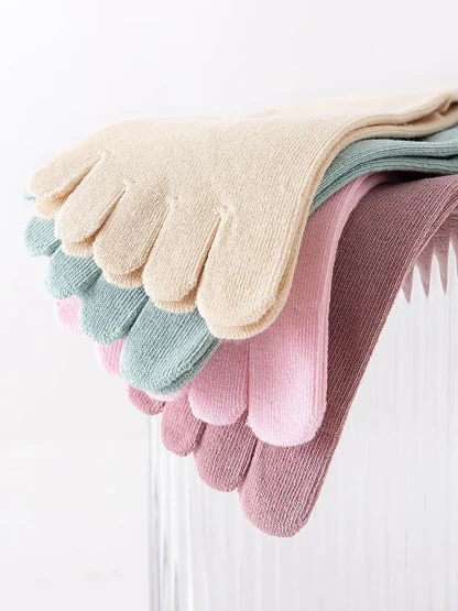 Moisture-wicking Solid Color Toe Socks - Image 13